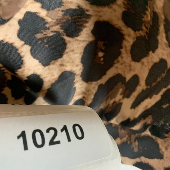 Bar III Women's Beach Cheetah Printed Bandeau-Neck Tankini Swim Top Size M‎ NWT - Picture 10 of 10